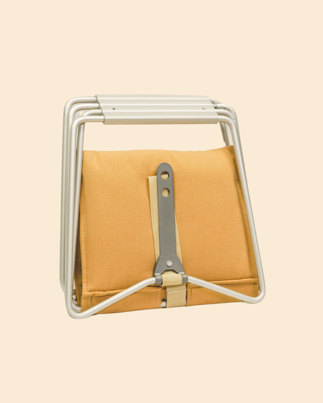 La « Chair ». the foldable backrest